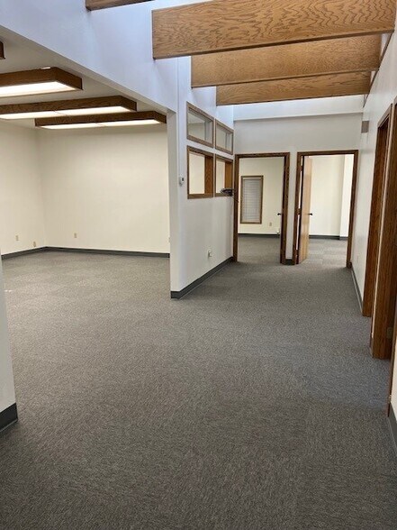 More Photos Of 4206 Main St, Union Gap Office For Lease