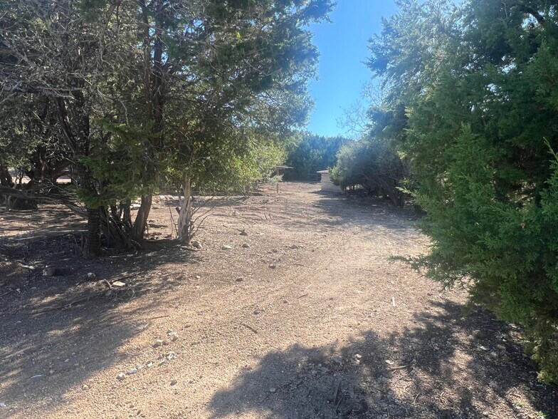 More Photos Of 20239 Stillman Valley Rd, Florence Specialty For Sale