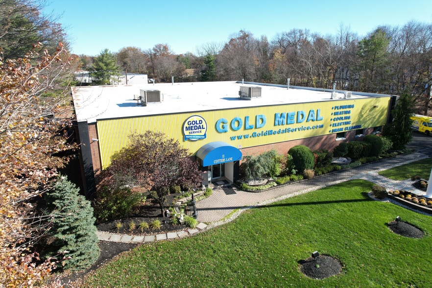 More Photos Of 11 Cotters Ln, East Brunswick Warehouse For Sale