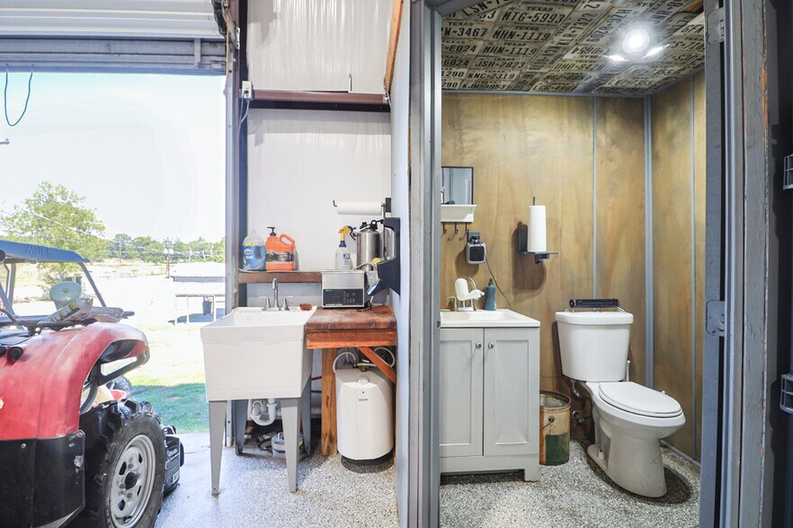 More Photos Of 415 TX-36, Caldwell Land For Sale