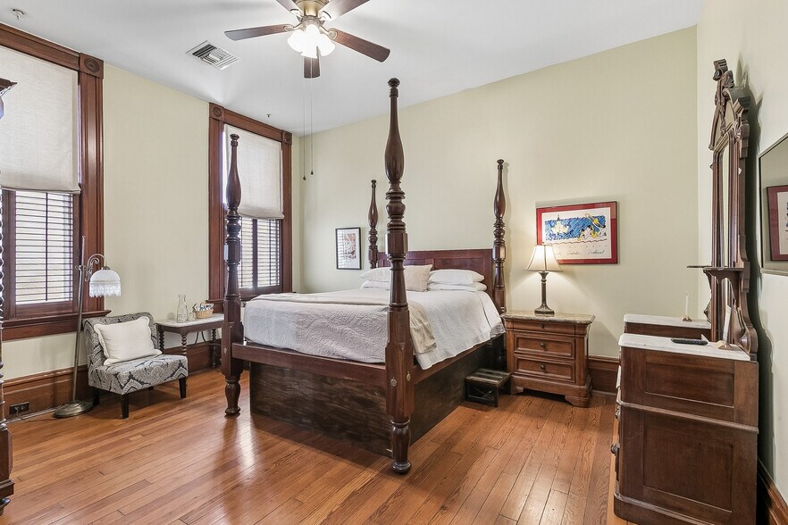 More Photos Of 2727 Saint Charles Ave, New Orleans General Retail For Sale