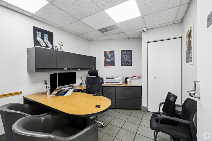 More Photos Of 538 Route 38 E, Maple Shade Township Auto Dealership For Lease
