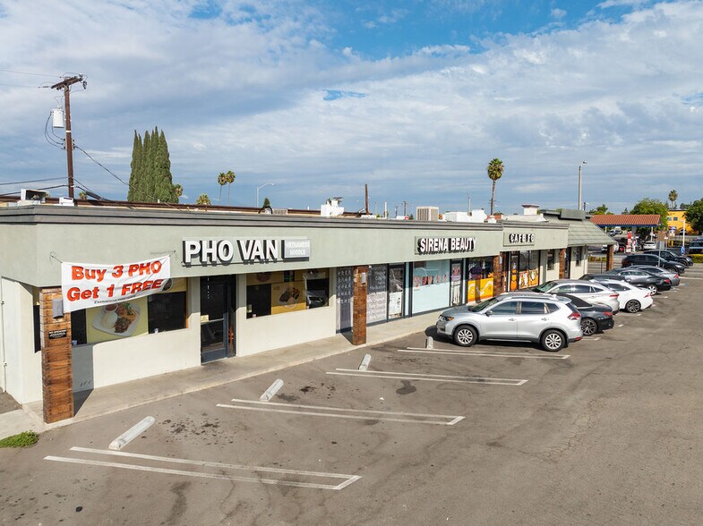 More Photos Of 2025-2047 S Hacienda Blvd, Hacienda Heights Unknown For Lease