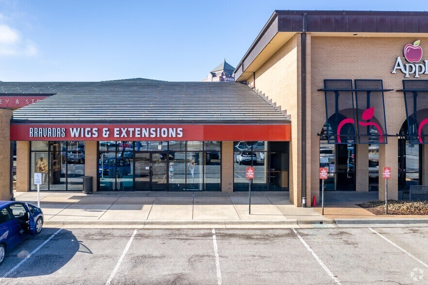 More Photos Of 7100 W College Blvd, Overland Park Storefront Retail Office For Lease