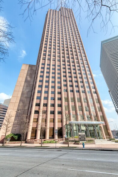 More Photos Of 1415 Louisiana St, Houston Office For Sale