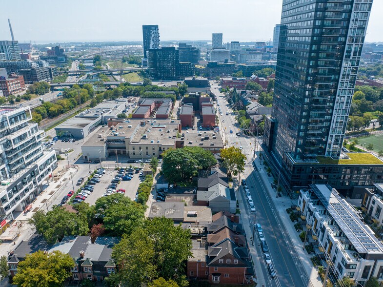 More Photos Of 99 River St, Toronto Storefront For Sale