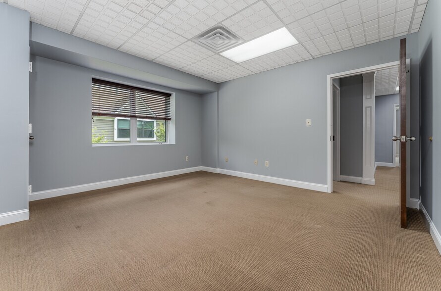 More Photos Of 490 Schooleys Mountain Rd, Hackettstown Medical For Sale