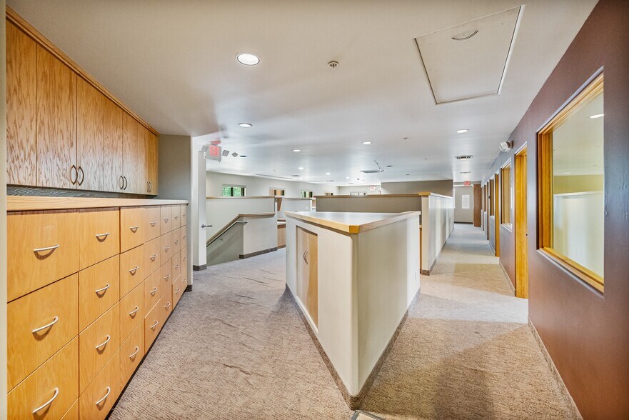 More Photos Of 75 Kallof Pl, Sedona Loft Creative Space For Lease