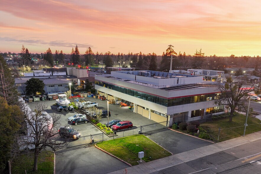 More Photos Of 7200 Fair Oaks Blvd, Carmichael Office Residential For Sale