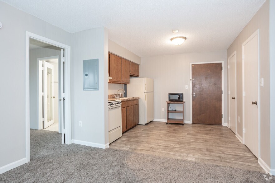 More Photos Of 4700 Westgrove St, Raleigh Apartments For Sale