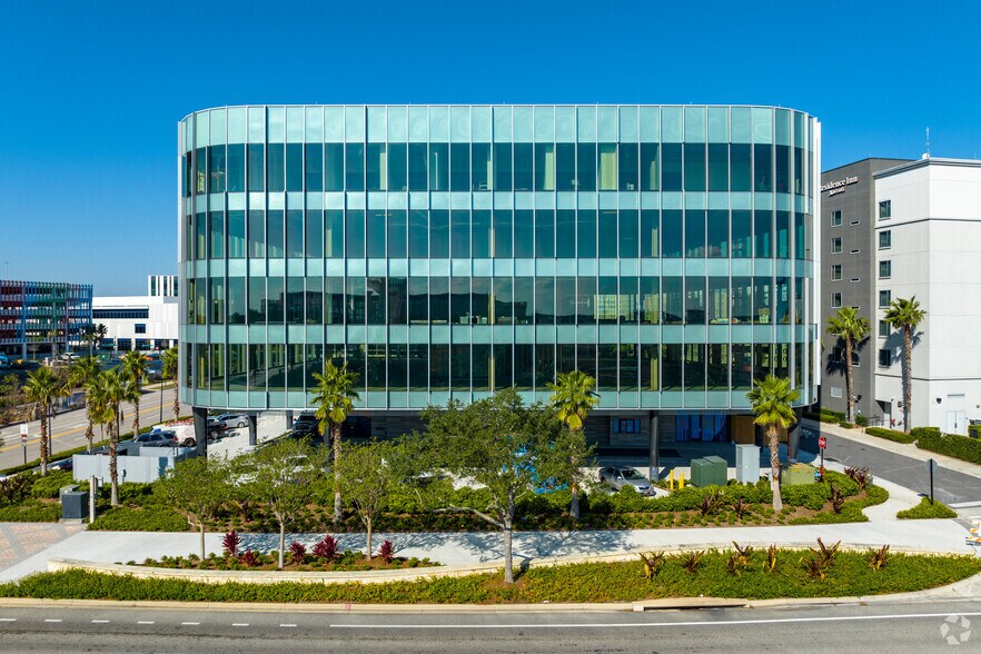 More Photos Of 13495 Veterans Way, Orlando Office For Lease