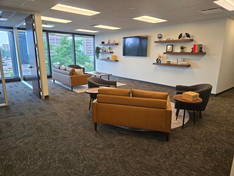 More Photos Of 7887 E Belleview Ave, Denver Serviced Offices For Lease