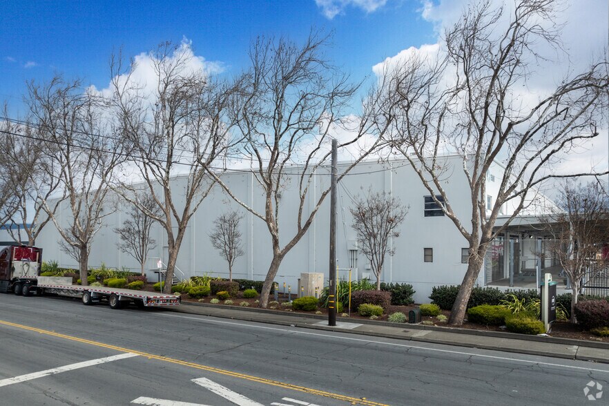 More Photos Of 1345 Doolittle Dr, San Leandro Unknown For Lease