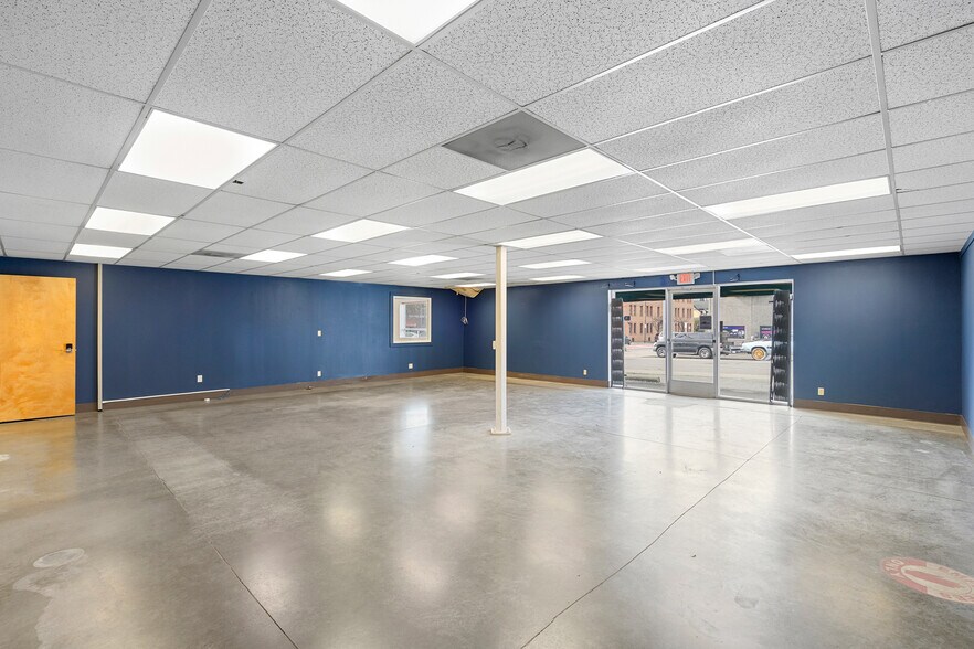 More Photos Of 120 NE 9th Ave, Portland Warehouse For Lease