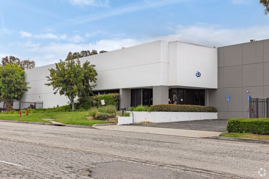 Primary Photo Of 360 W Victoria St, Compton Warehouse For Lease