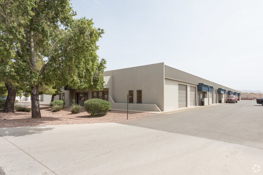 Primary Photo Of 3343 N Reseda, Mesa Warehouse For Lease