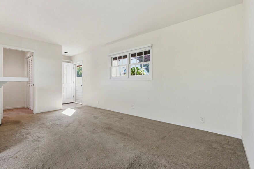 More Photos Of 834 Meadowsweet Dr, Corte Madera Multifamily For Sale