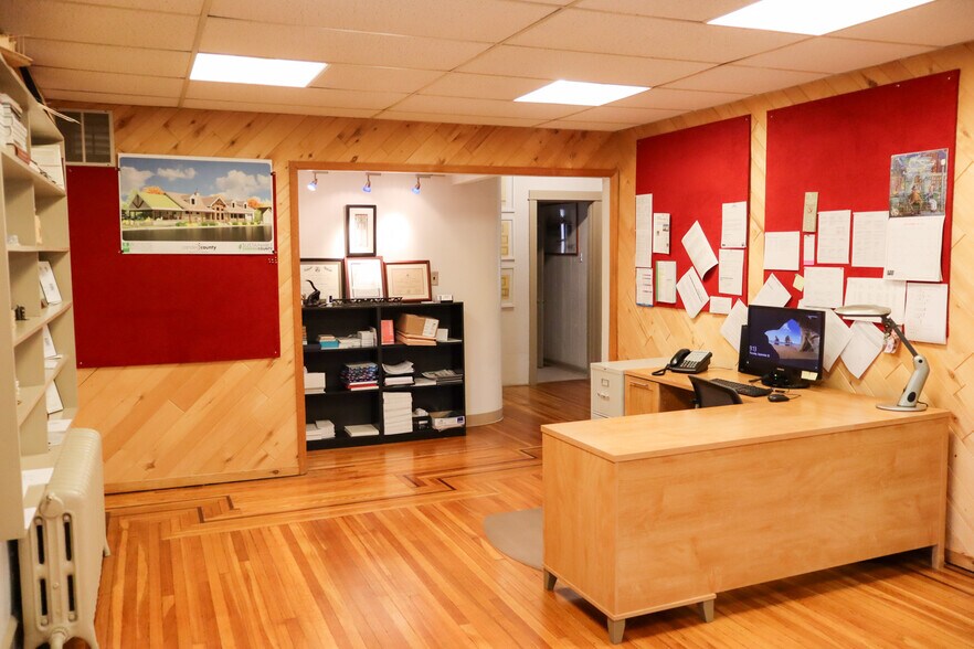 More Photos Of 523 S White Horse Pike, Audubon Office For Sale