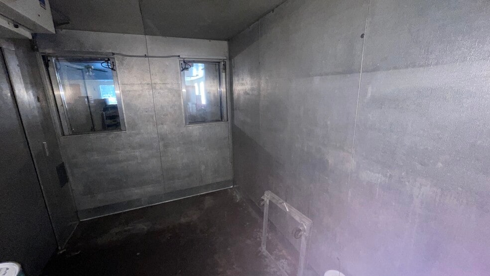 More Photos Of 2294 Industrial Pky W, Hayward Restaurant For Lease