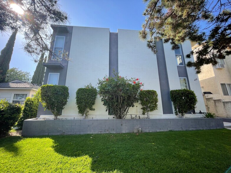 More Photos Of 433 E Cedar Ave, Burbank Apartments For Sale