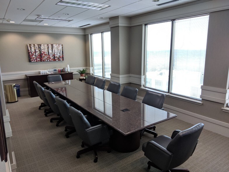 More Photos Of 106 E College Ave, Tallahassee Office For Lease