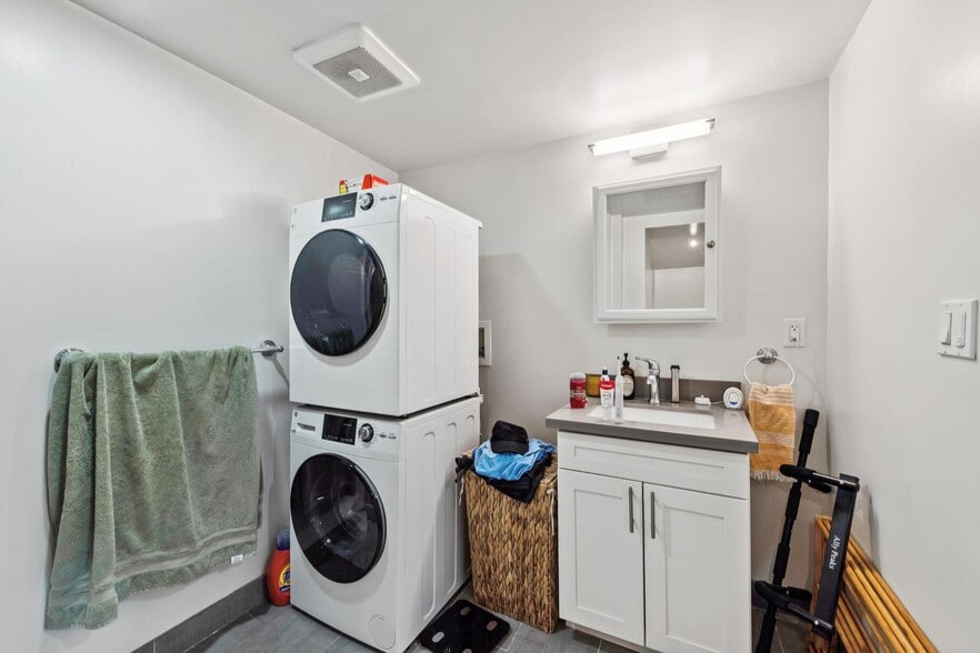 More Photos Of 2539-2541 Lombard St, San Francisco Apartments For Sale