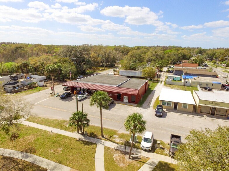 More Photos Of 19002 SW 1st St, Lutz Freestanding For Lease