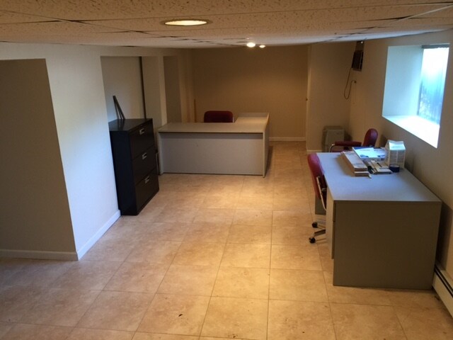 More Photos Of 870 W Jericho Tpke, Huntington Office For Sale