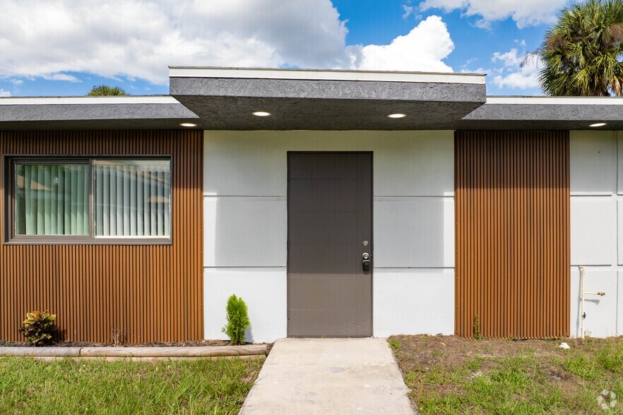 More Photos Of 404 Hargreaves Ave, Punta Gorda Office For Sale