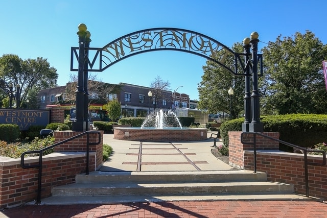 More Photos Of 301 N Cass Ave, Westmont Storefront Retail Office For Lease