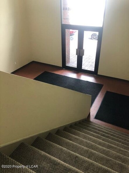 More Photos Of 10 W Northampton St, Wilkes Barre Storefront For Sale