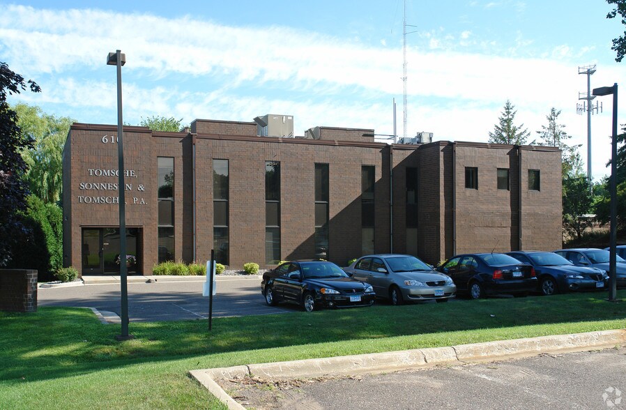 More Photos Of 610 N Ottawa Ave, Golden Valley Office For Lease