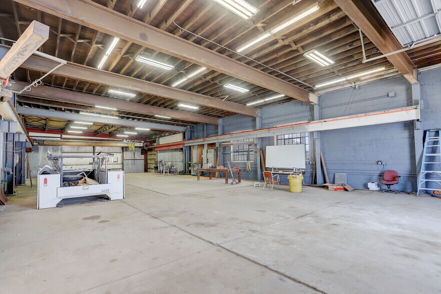 More Photos Of 5320 Cook St, Denver Warehouse For Lease