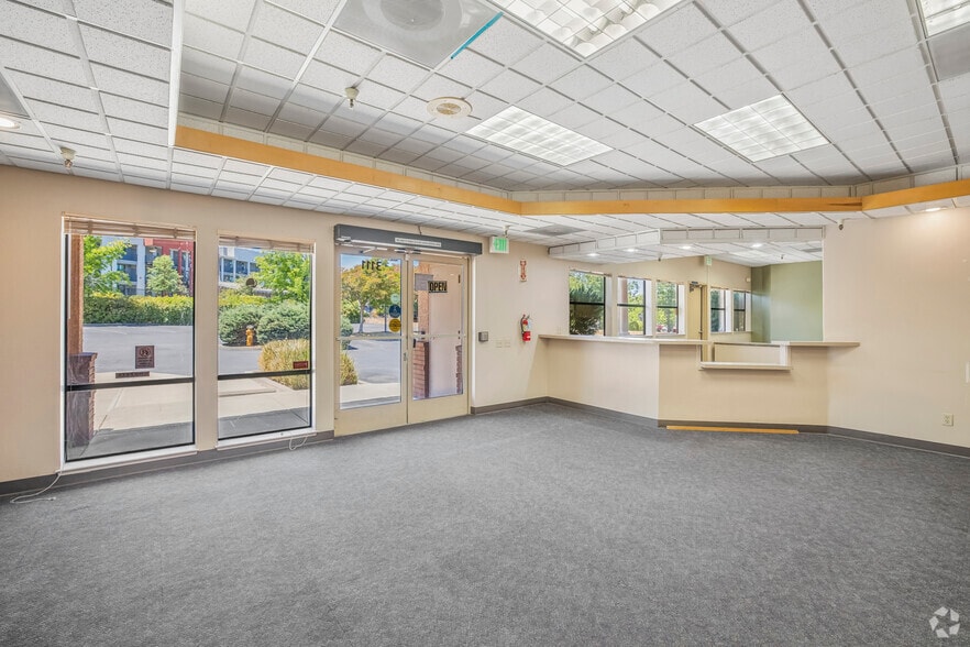 More Photos Of 3111 Professional Dr, Auburn Medical For Sale