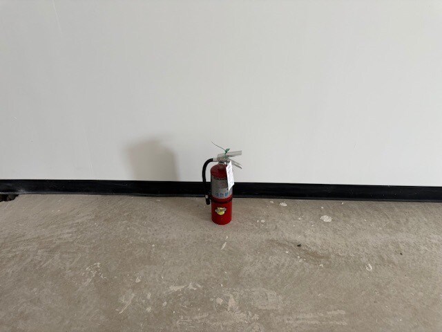 More Photos Of 9326 SE Loop 410, San Antonio Flex For Sale