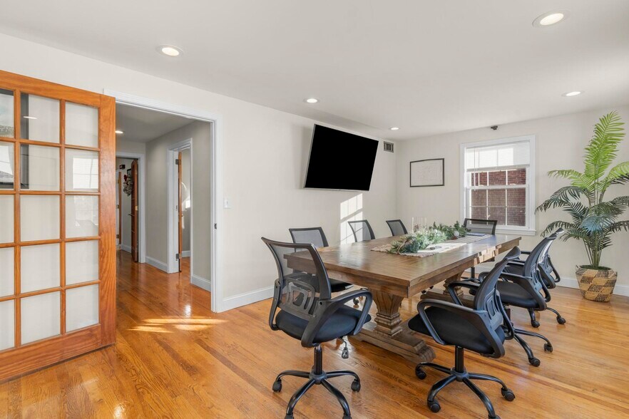 More Photos Of 51 N Main St, Southington Office For Lease