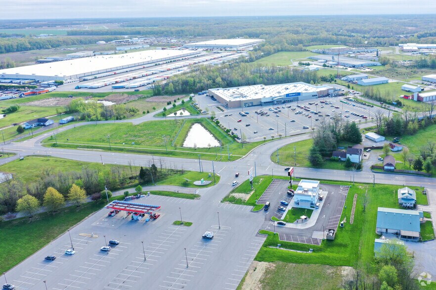 More Photos Of 2305 N State Highway 3, North Vernon Fast Food For Sale