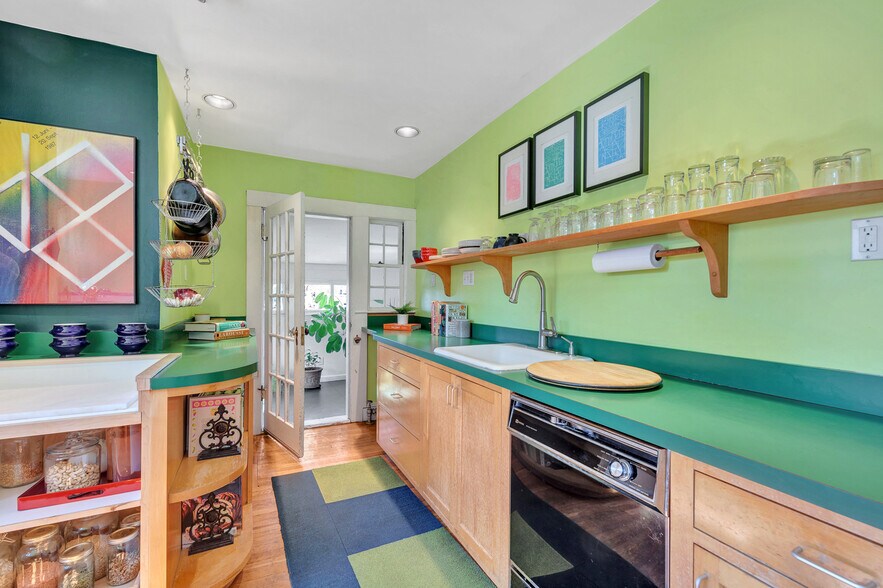 More Photos Of 126 Westbourne Ter, Brookline Multifamily For Sale
