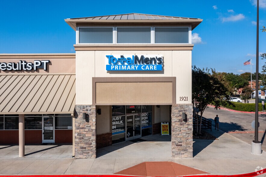 More Photos Of 1901-1941 SE Preston Rd, Plano Unknown For Lease