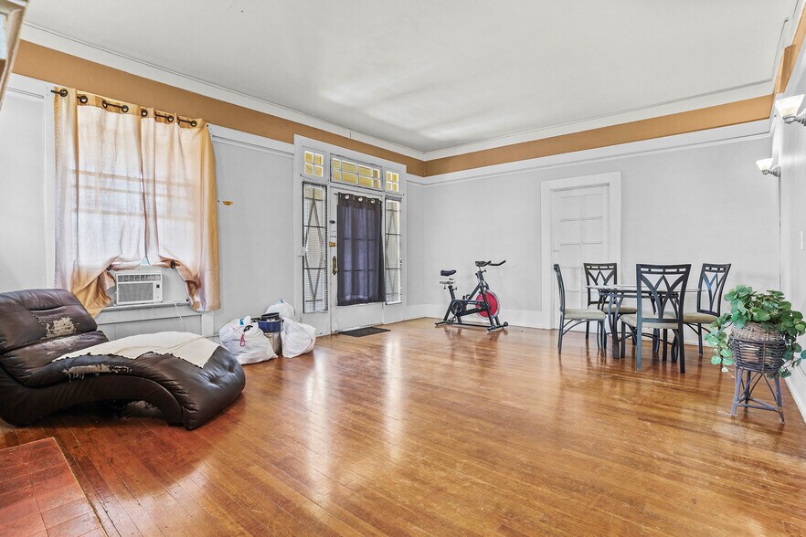 More Photos Of 1207 E Rio Grande Ave, El Paso Apartments For Sale