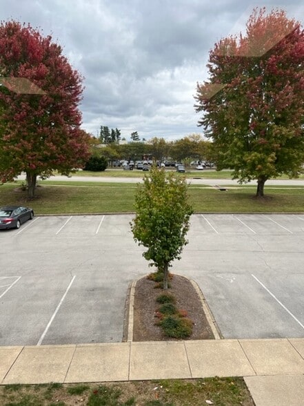 More Photos Of 1700 Ups Dr, Louisville Office For Sale