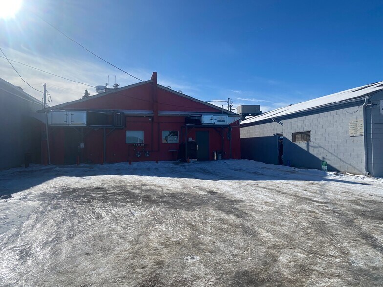 More Photos Of 120 1st Ave NE, Airdrie Storefront For Sale