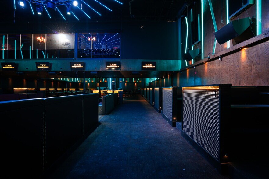 More Photos Of 2443 Walnut Hill Ln, Dallas Bar For Sale