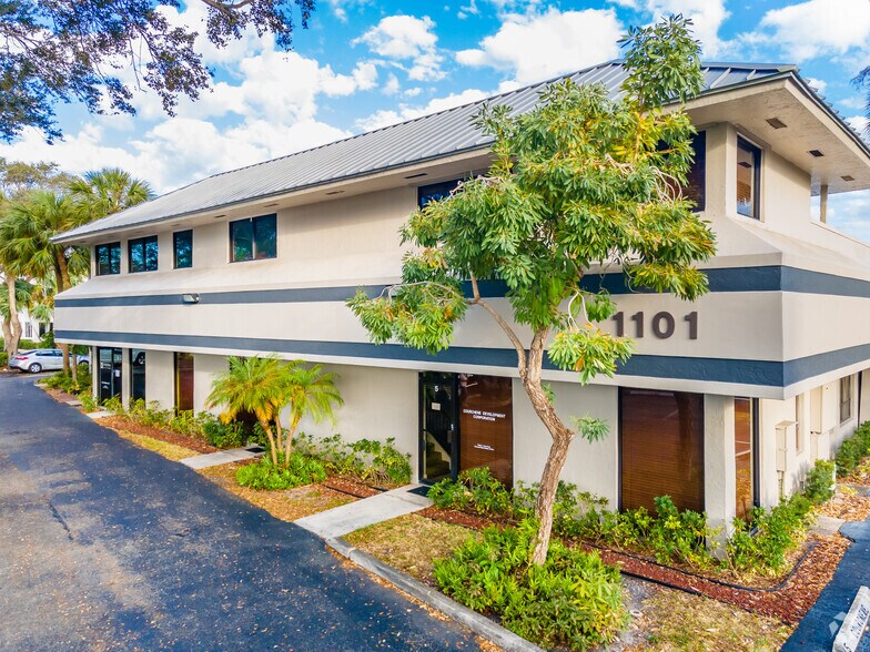 More Photos Of 1101 S Rogers Cir, Boca Raton Light Distribution For Sale