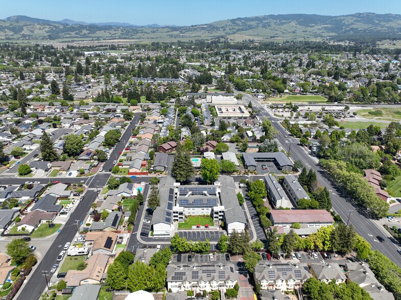 More Photos Of 8025 Beverly Dr, Rohnert Park Apartments For Sale