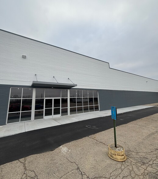 More Photos Of 4680 Caprice Dr, Middletown Industrial For Sale