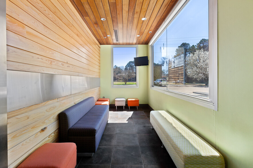 More Photos Of 102 Clinton Center Dr, Clinton Restaurant For Sale