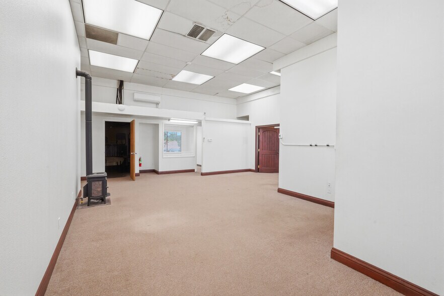 More Photos Of 13170 Lincoln Way, Auburn Office For Sale