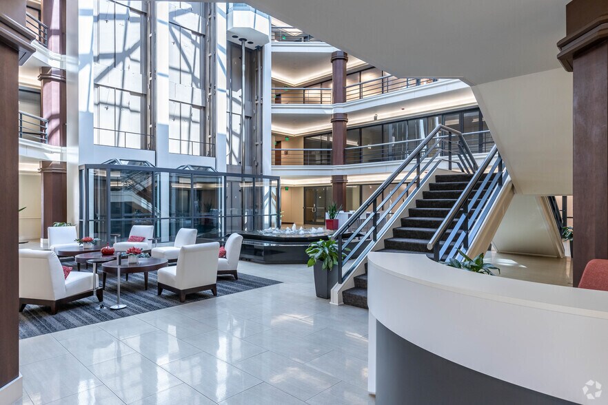 More Photos Of 800 Fairway Dr, Deerfield Beach Office Residential For Lease