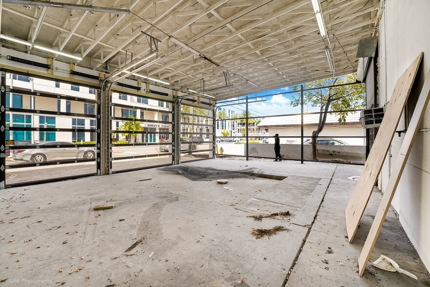 More Photos Of 18575 NW 27th Ave, Opa Locka Service Station For Lease